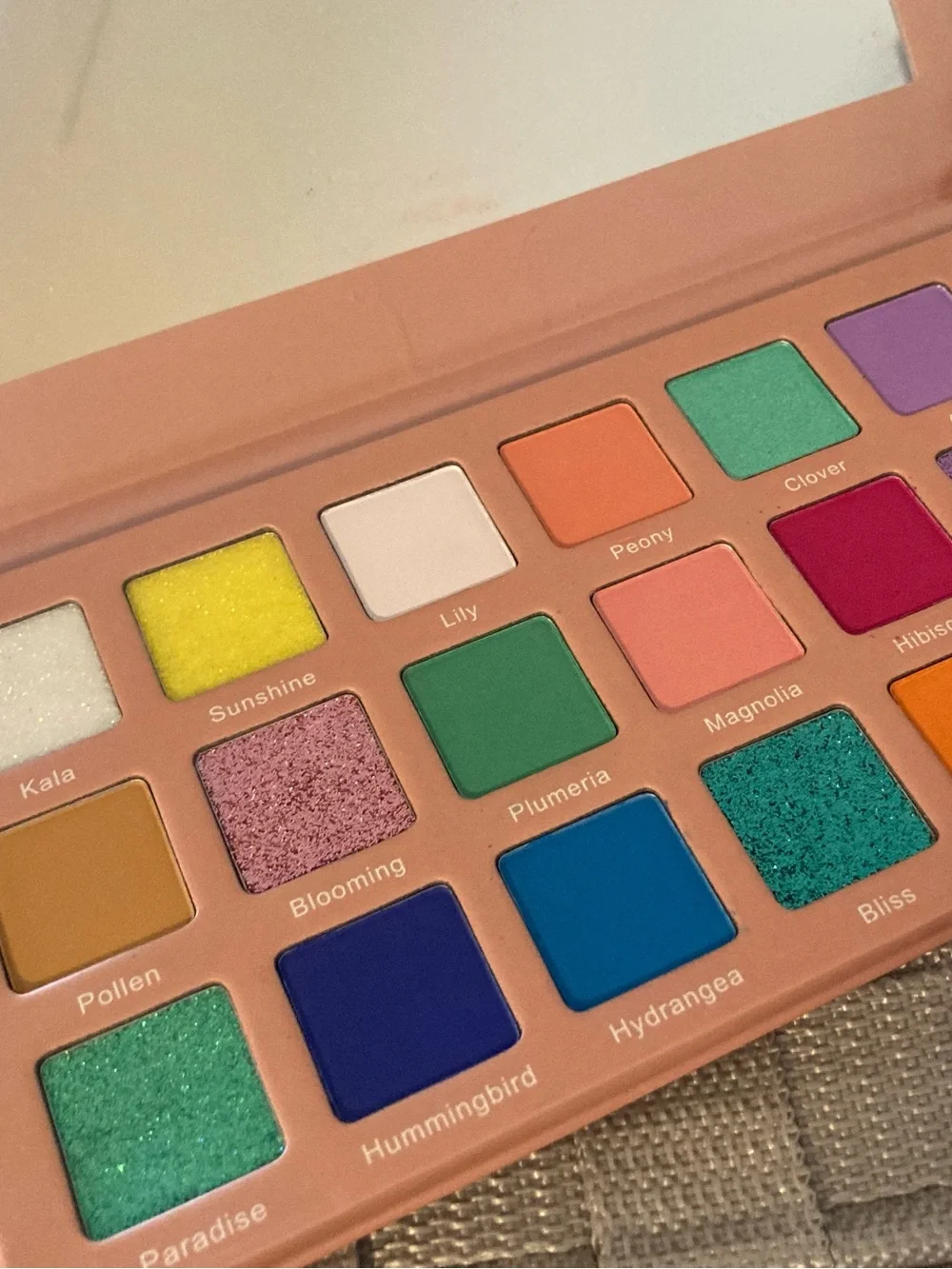 MIDAS COSMETICS Eyeshadow Palette Duo - 25 shades total - NEVER USED/SWATCHED